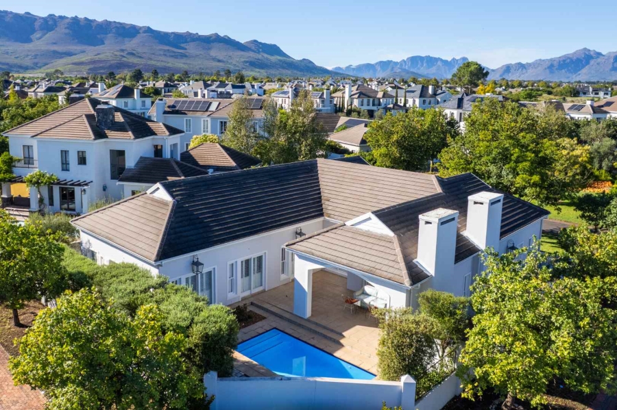 To Let 3 Bedroom Property for Rent in Val De Vie Estate Western Cape